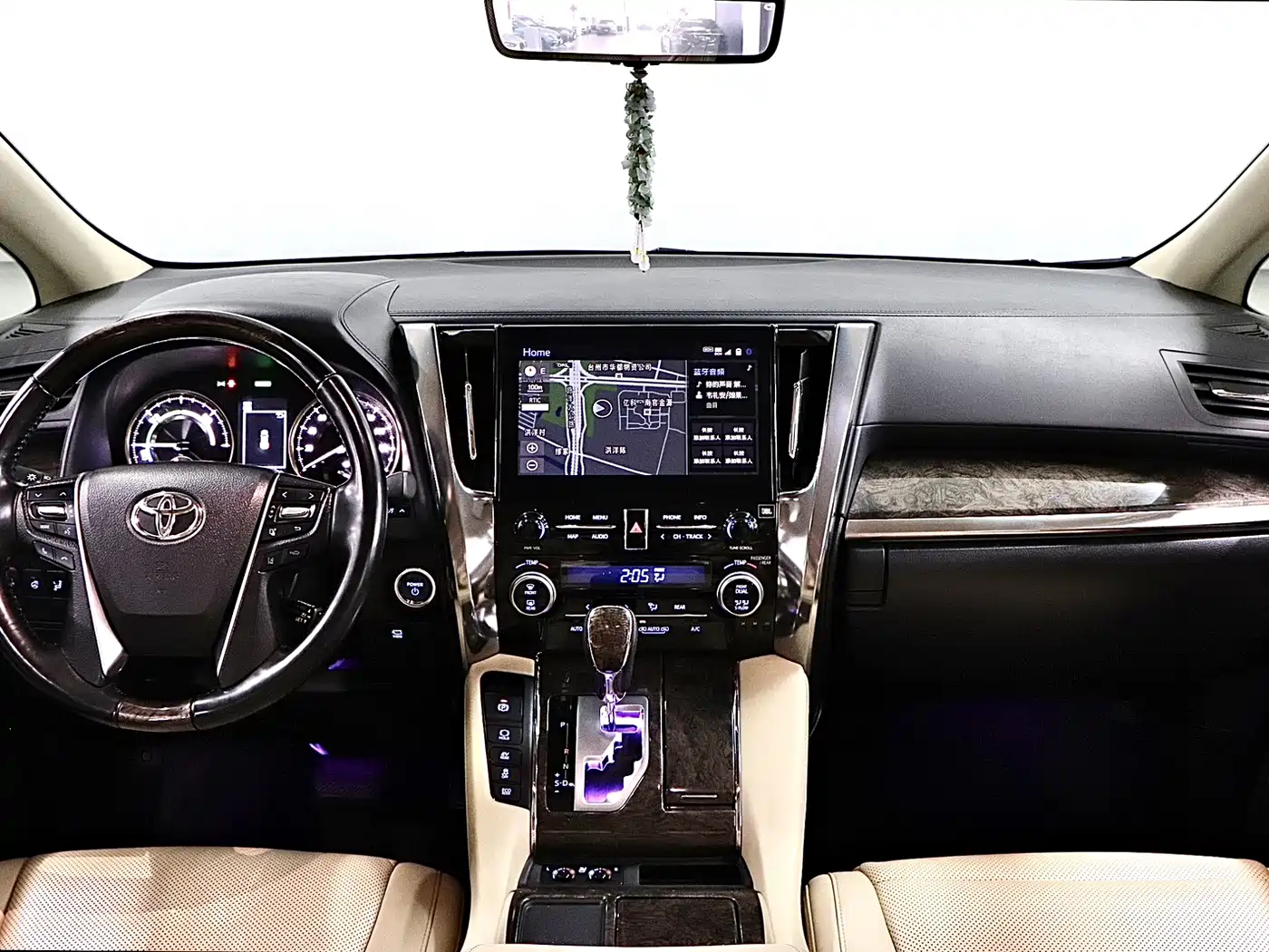 Toyota Vellfire 2020 Twin Engine 2.5L HV Premium Edition фото 20