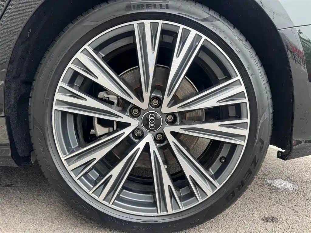 Audi A6L 2023 45 TFSI Premium Selection Dynamic фото 15