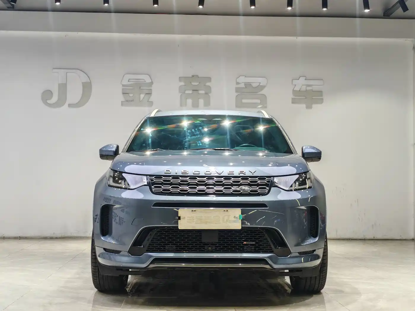 Land Rover Discovery Sport 2022 Model Facelift 249PS R-Dynamic SE Performance Tech Edition 5-seater фото 2