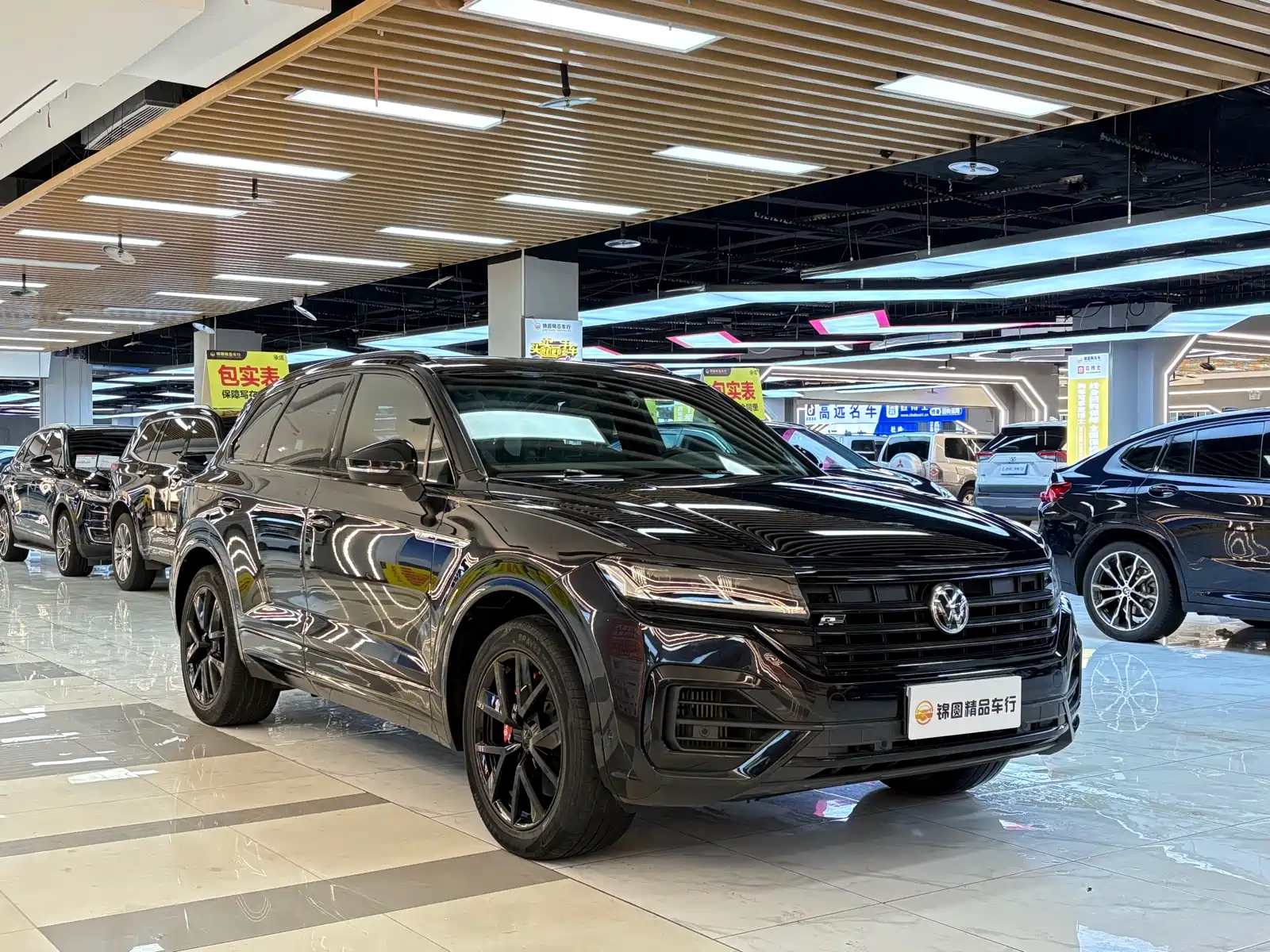 Фото 7 - Volkswagen Touareg