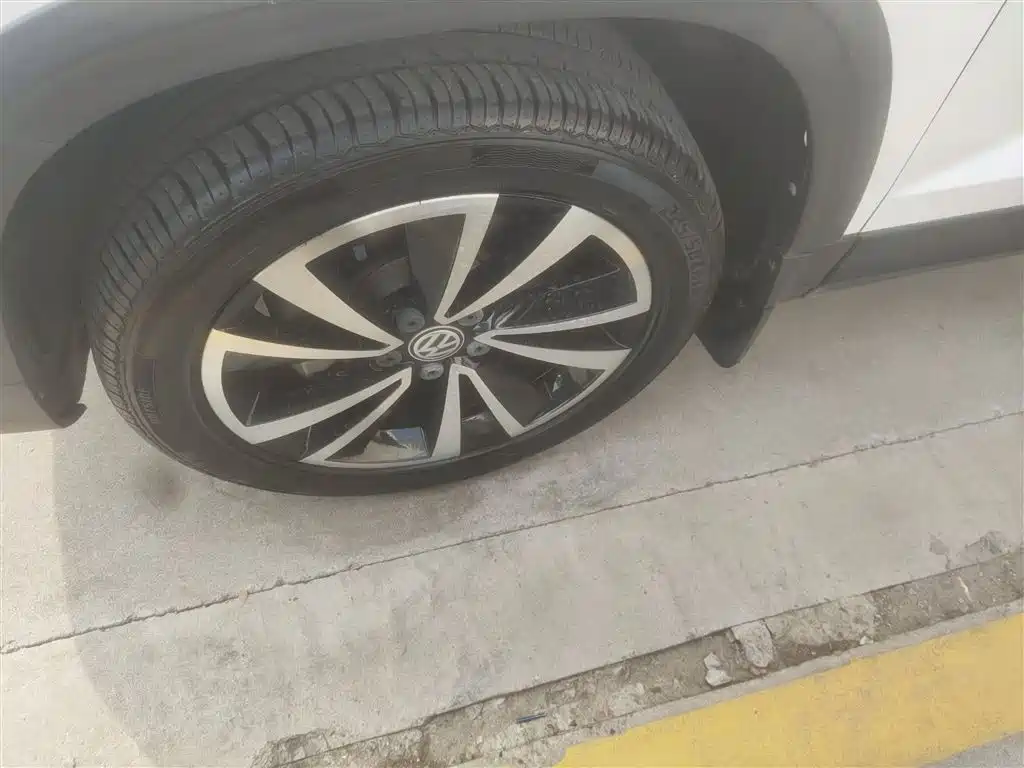 Volkswagen Tharu 2019 280TSI 2WD Luxury Edition China V фото 23