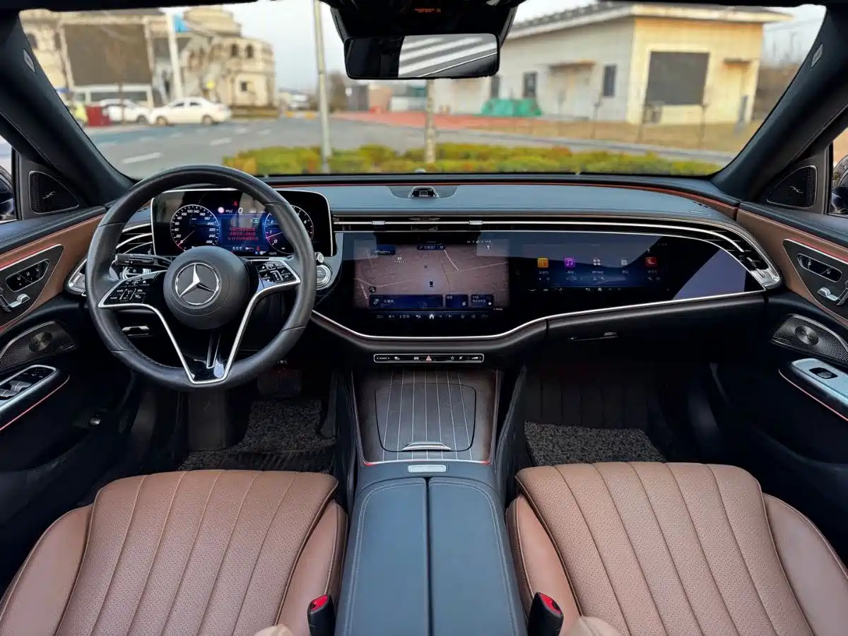 MERCEDES-BENZ E CLASS