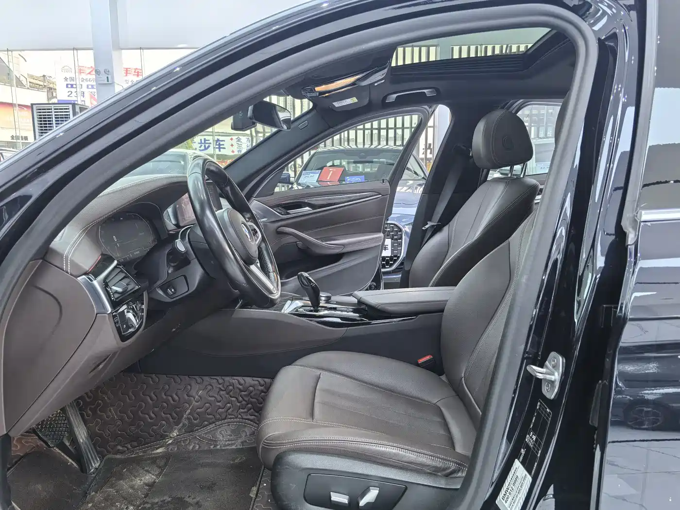 BMW 5 Series 2020 525Li M Sport Package фото 7