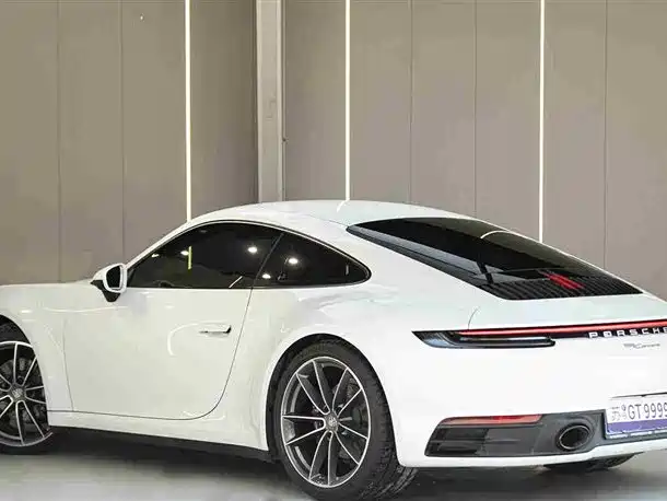 Porsche 911 2023 Carrera 3.0T фото 9