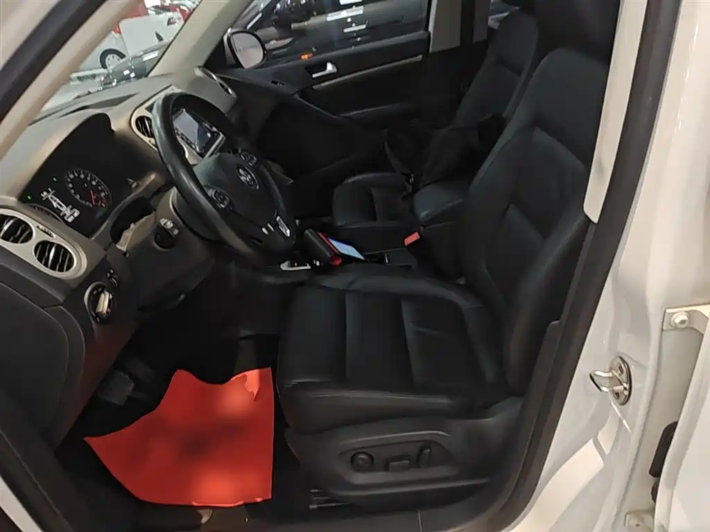 Volkswagen Tiguan 2015 1.8TSI Automatic 4WD Comfortline фото 15