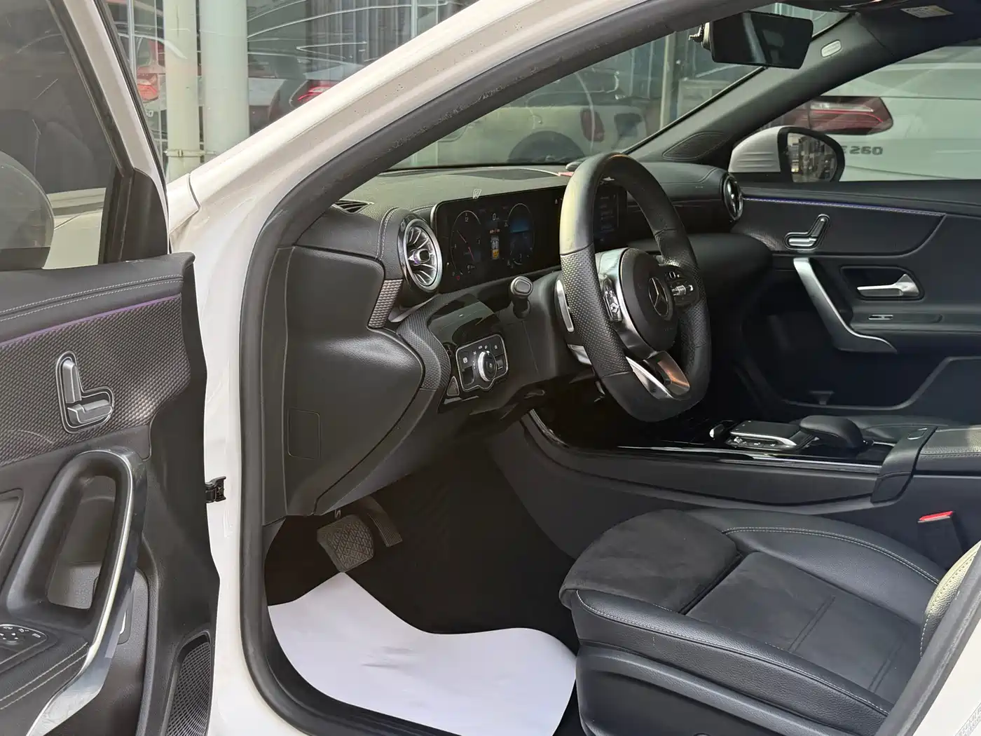 Mercedes-Benz A-Class 2021 A 200 L Sport Sedan Fashion Edition фото 5