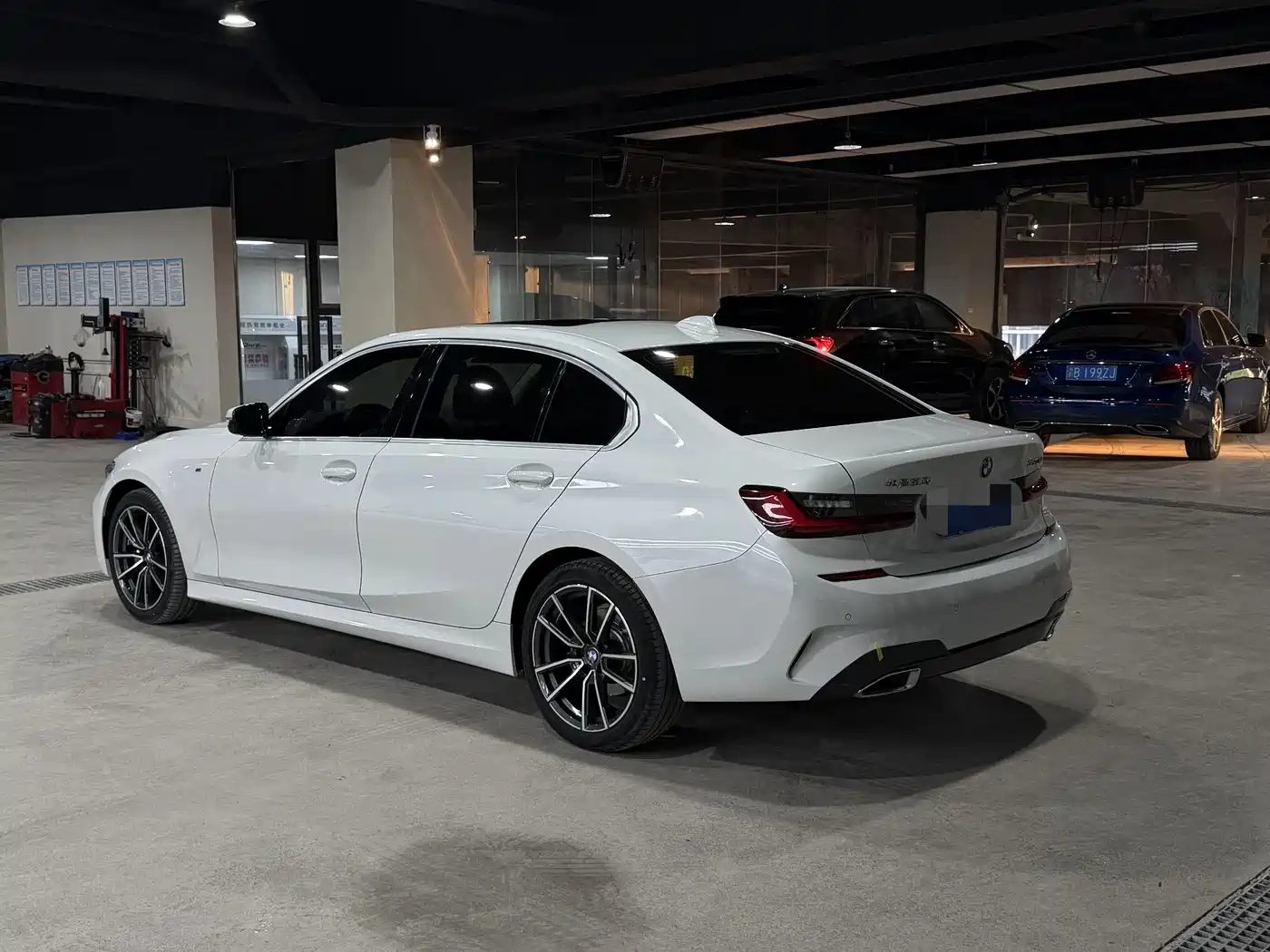 BMW 3 Series 2022 320Li M Sport Package фото 4