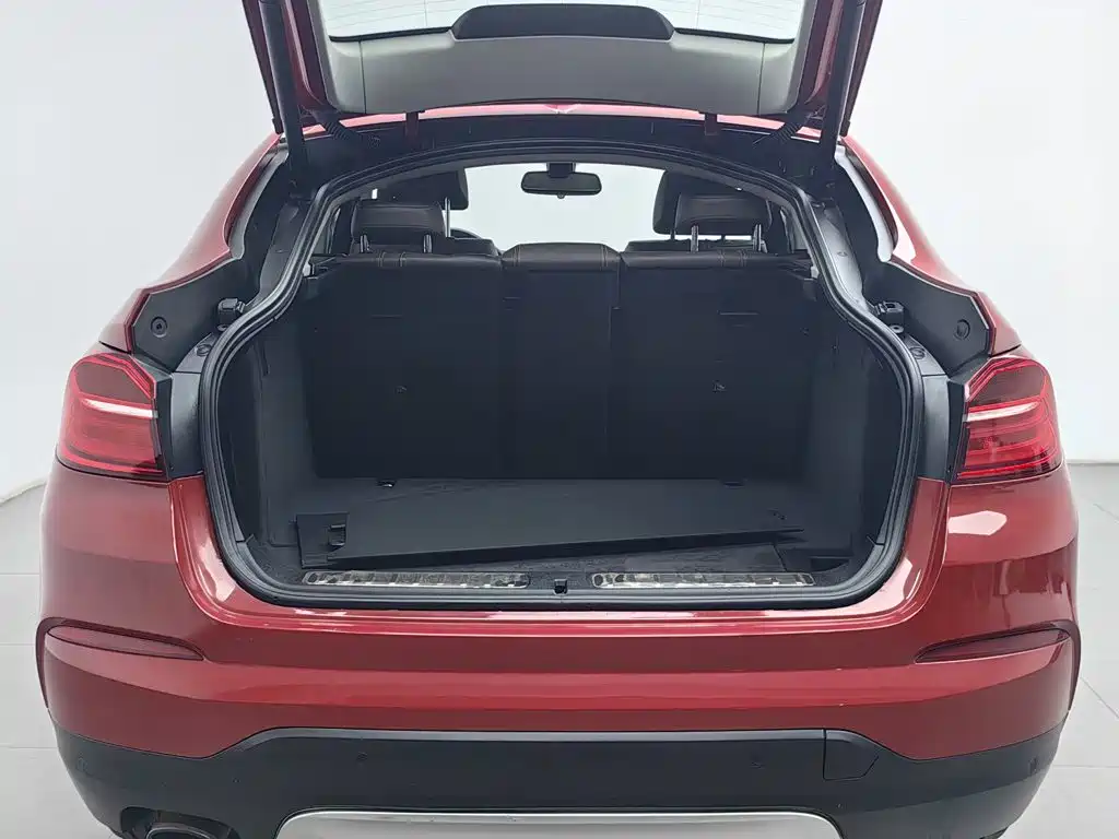 Фото 16 - BMW X4