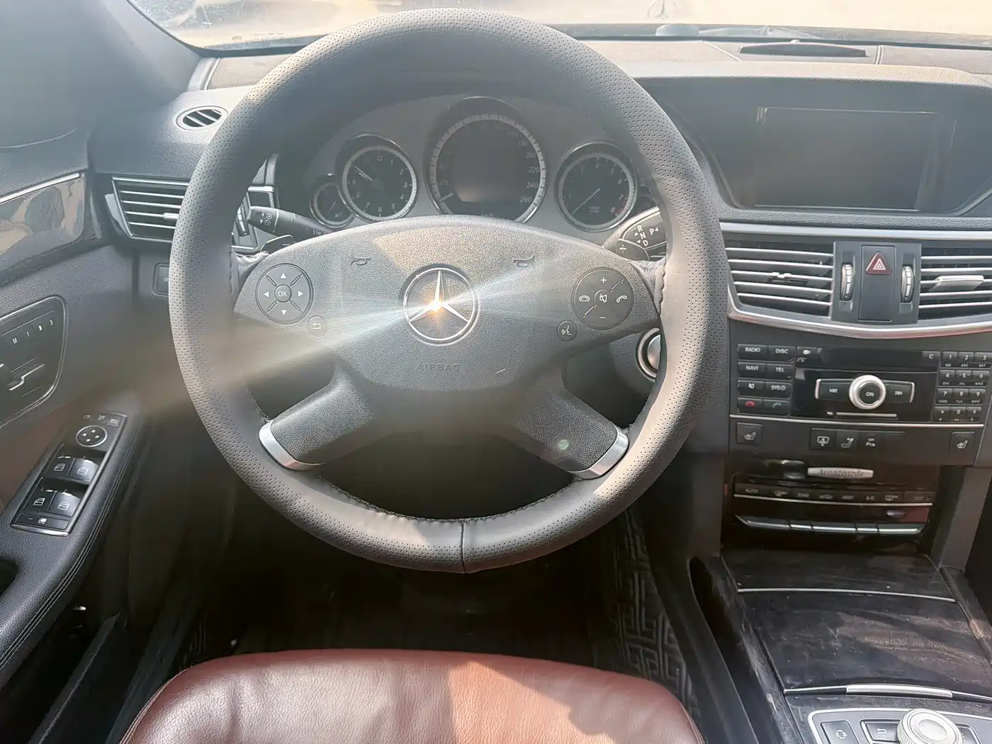 Mercedes-Benz E-Class 2012 E 300 L Fashion Luxury фото 20