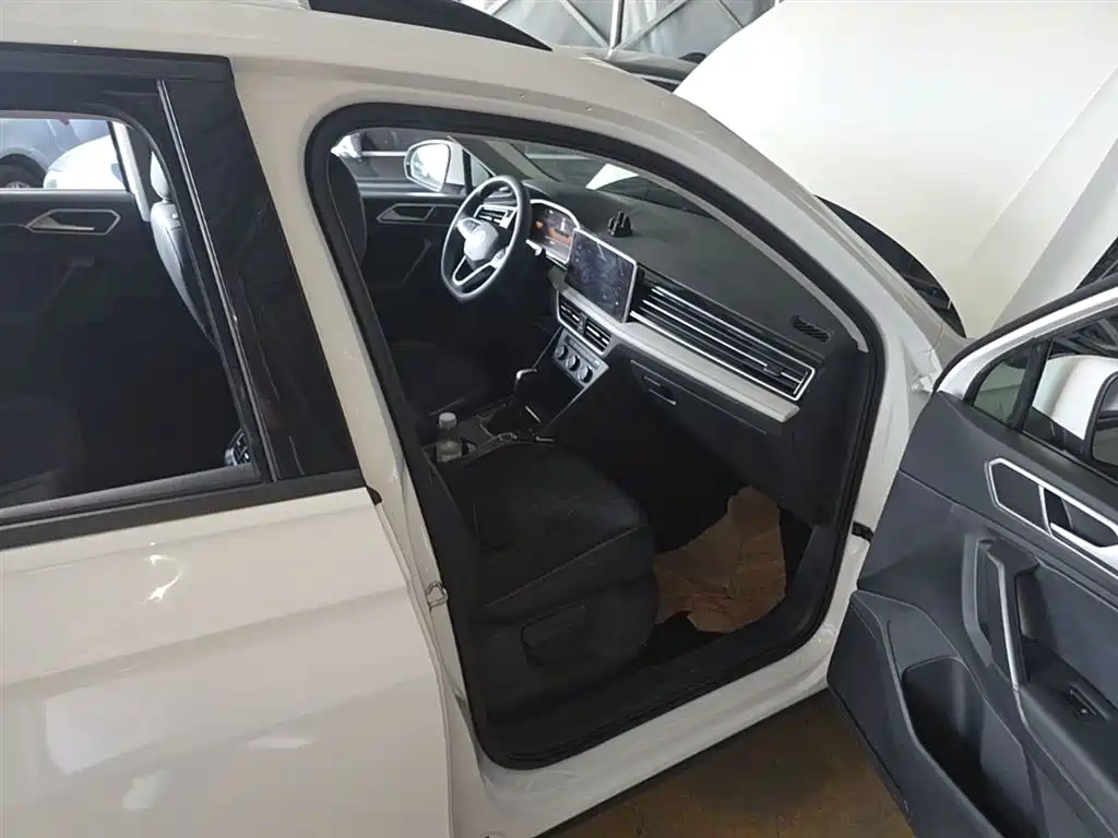 Volkswagen Tiguan L 2022 330TSI Automatic 2WD Comfort Edition фото 11