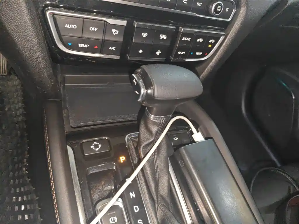 GAC Trumpchi Trumpchi GS8 2017 320T 2WD Luxury Smart Connect (7-seater) фото 14