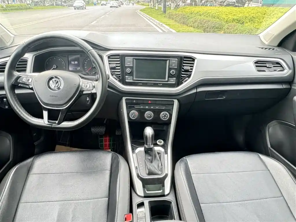 Volkswagen T-ROC 2020 230TSI DSG 2WD Progressive фото 14