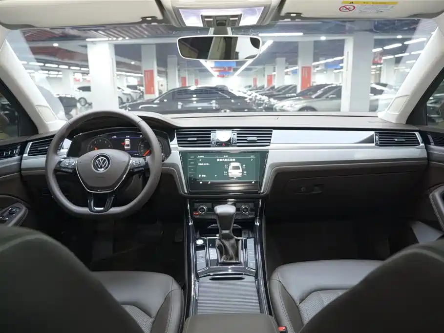 Volkswagen Phideon 2021 380TSI Luxury Edition фото 7