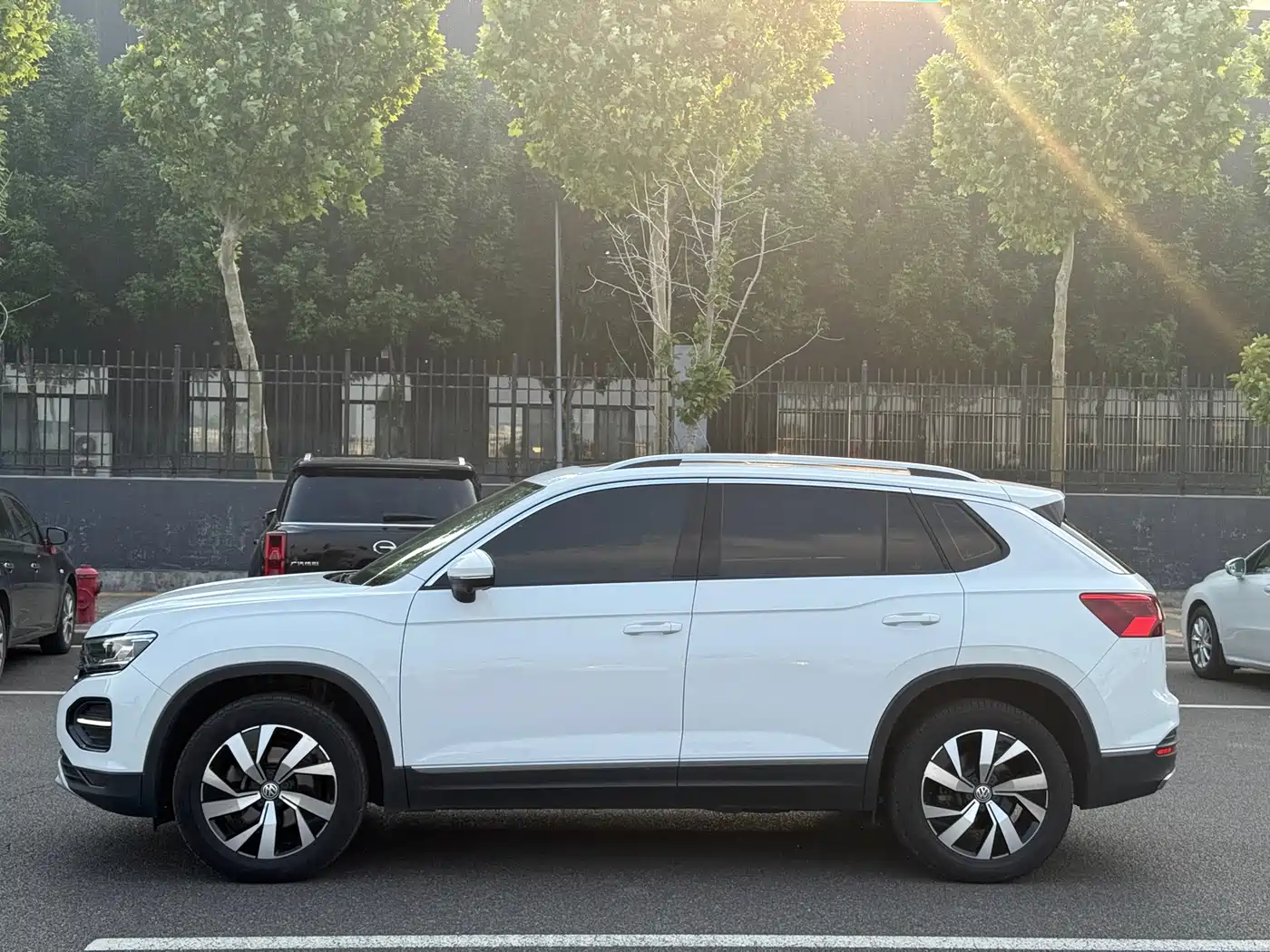 Volkswagen Tayron 2019 330TSI 2WD Luxury China VI фото 3