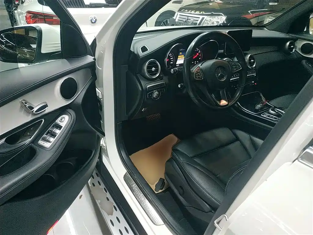 Mercedes-Benz GLC 2018 GLC 200 4MATIC фото 13