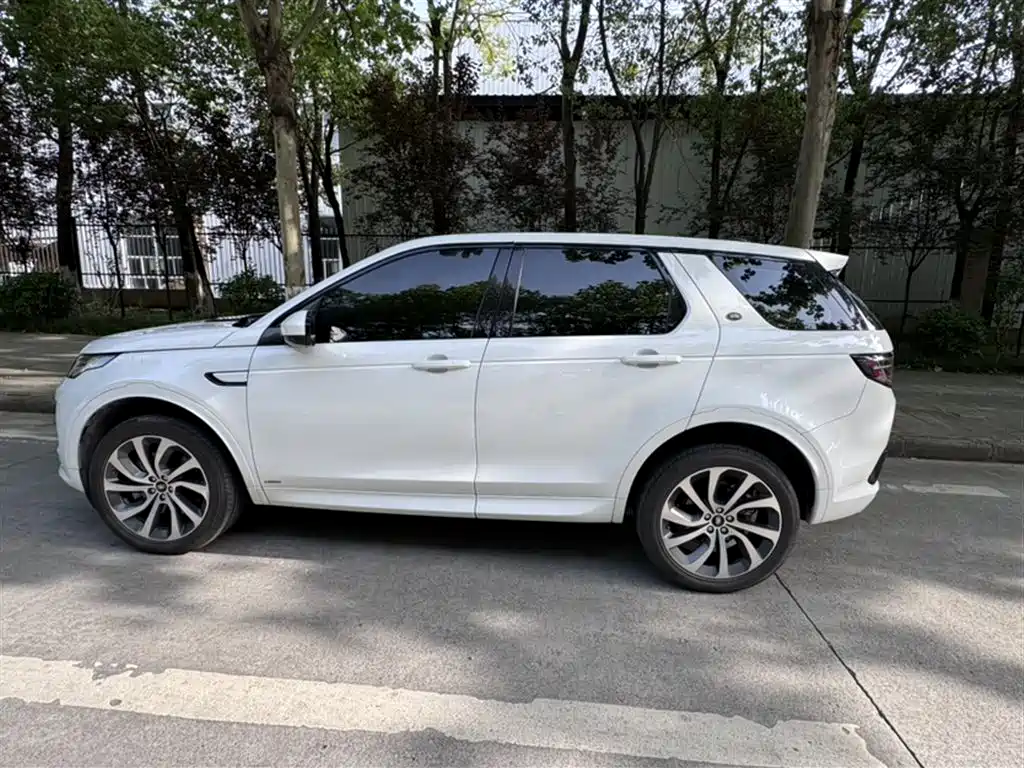 LAND ROVER DISCOVER SPORTS