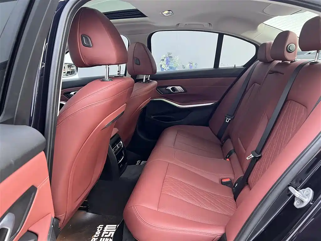 BMW 3 Series 2024 325i M Sport Package фото 20
