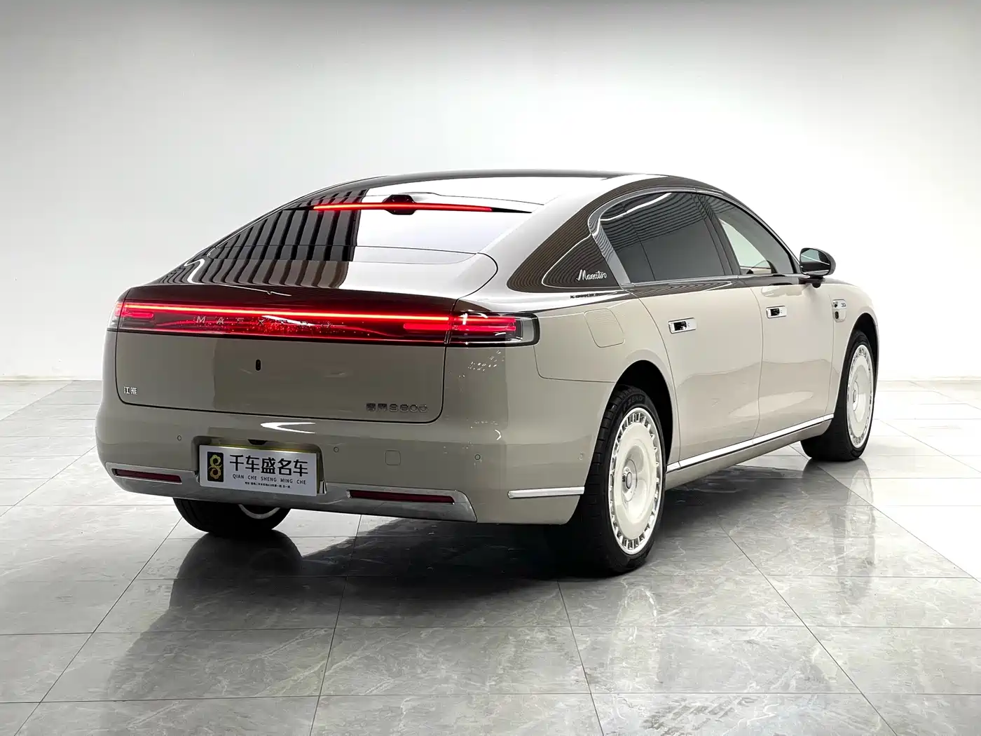 Zunjie S800 2026 2025 Model Extended Range Starlight Executive Edition 4-seater