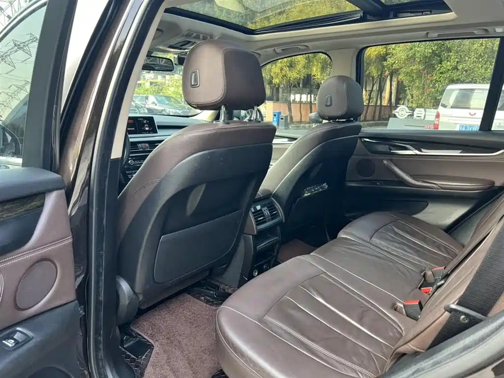 BMW X5 (Import) 2014 xDrive35i Leading фото 22
