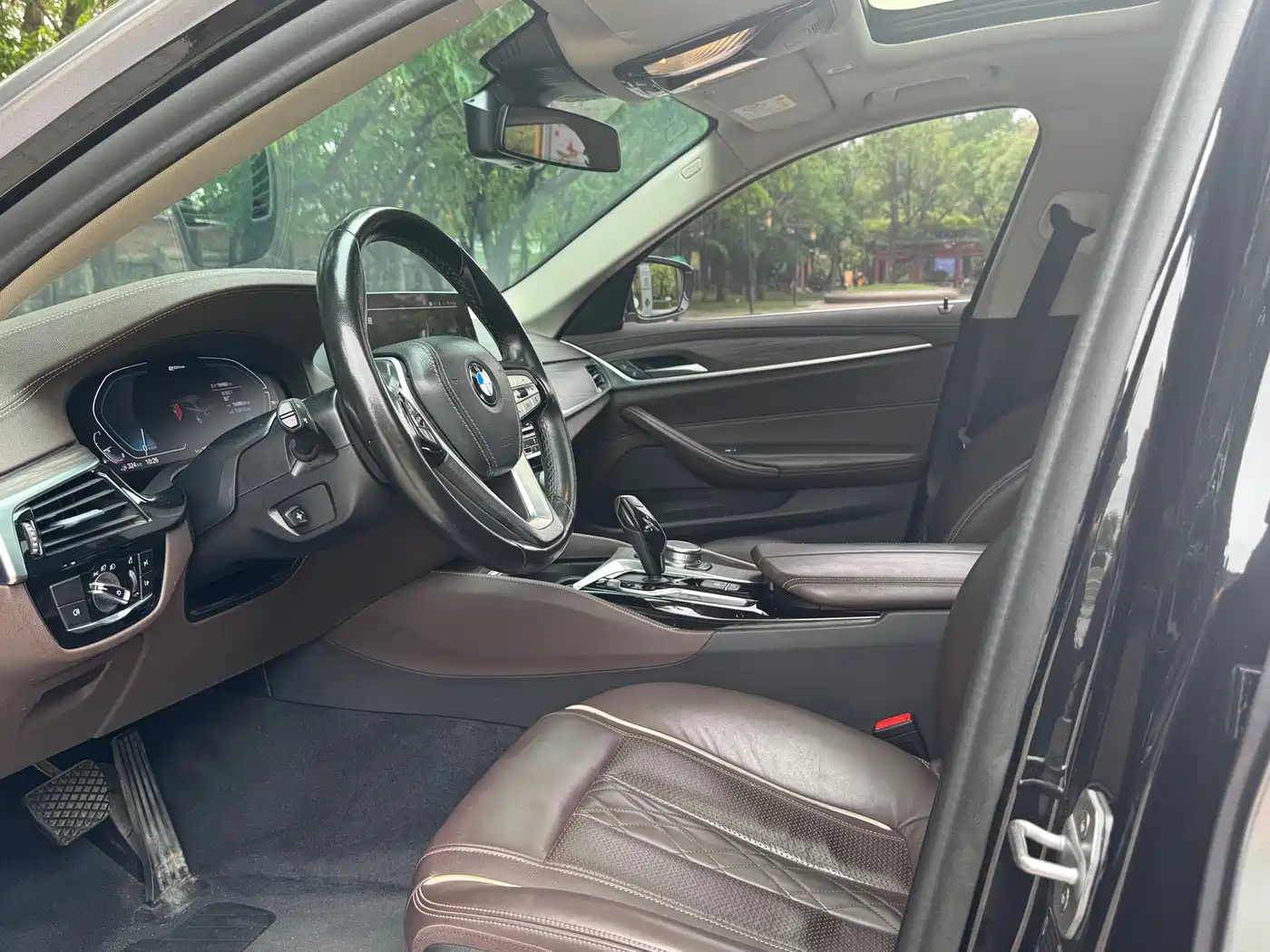 BMW 5 SERIES NEW ENERGY