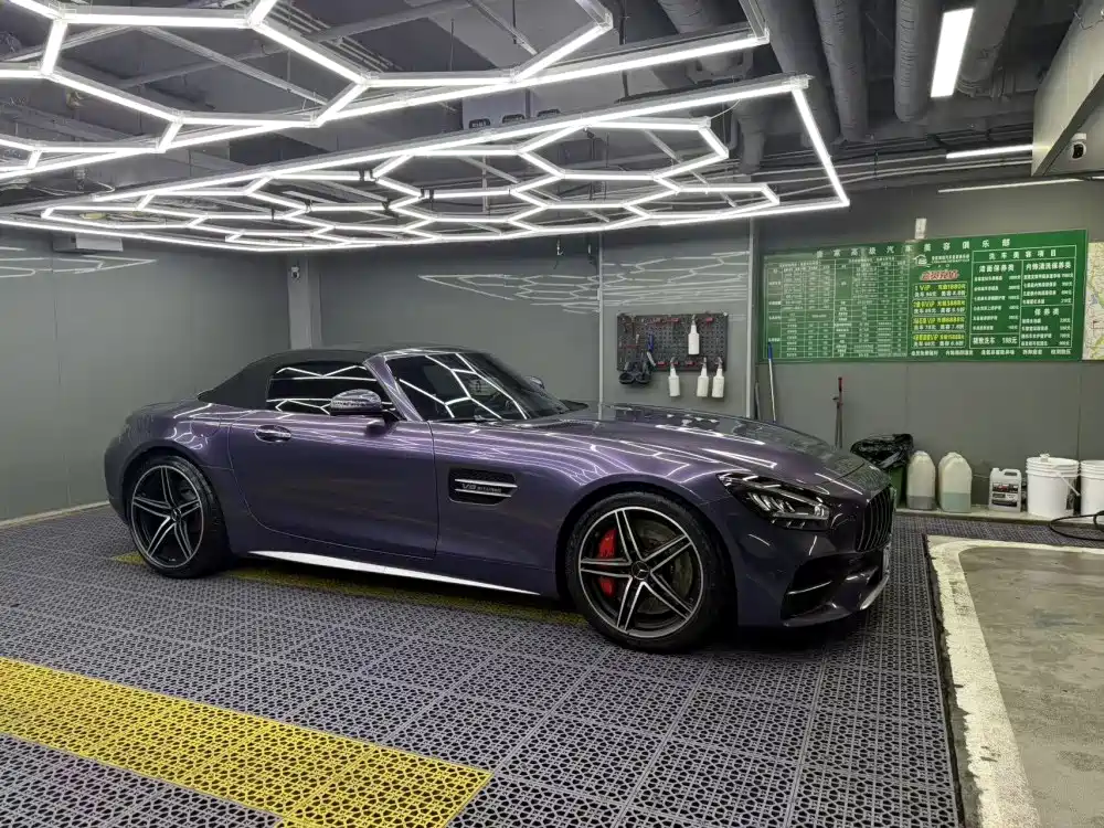MERCEDES-BENZ AMG GT