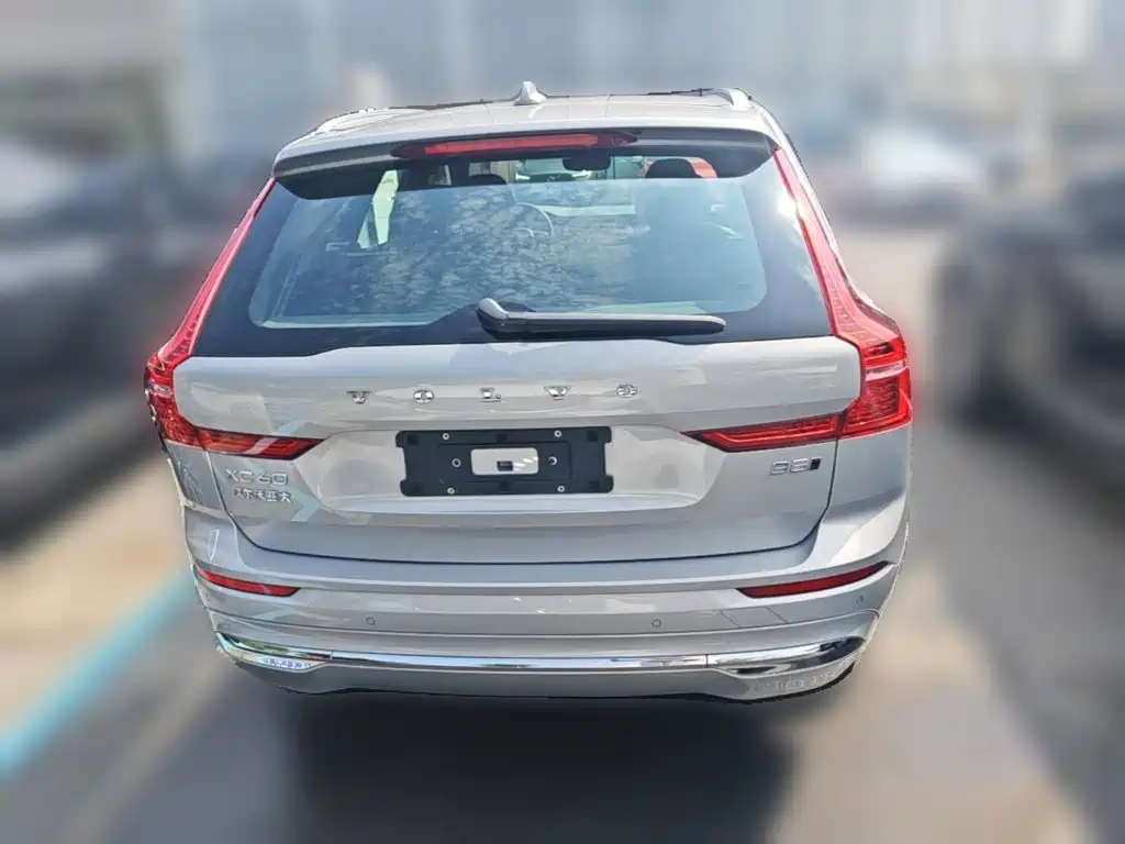 Volvo XC60 2025 2025 B5 AWD Smart Elite Luxury Edition