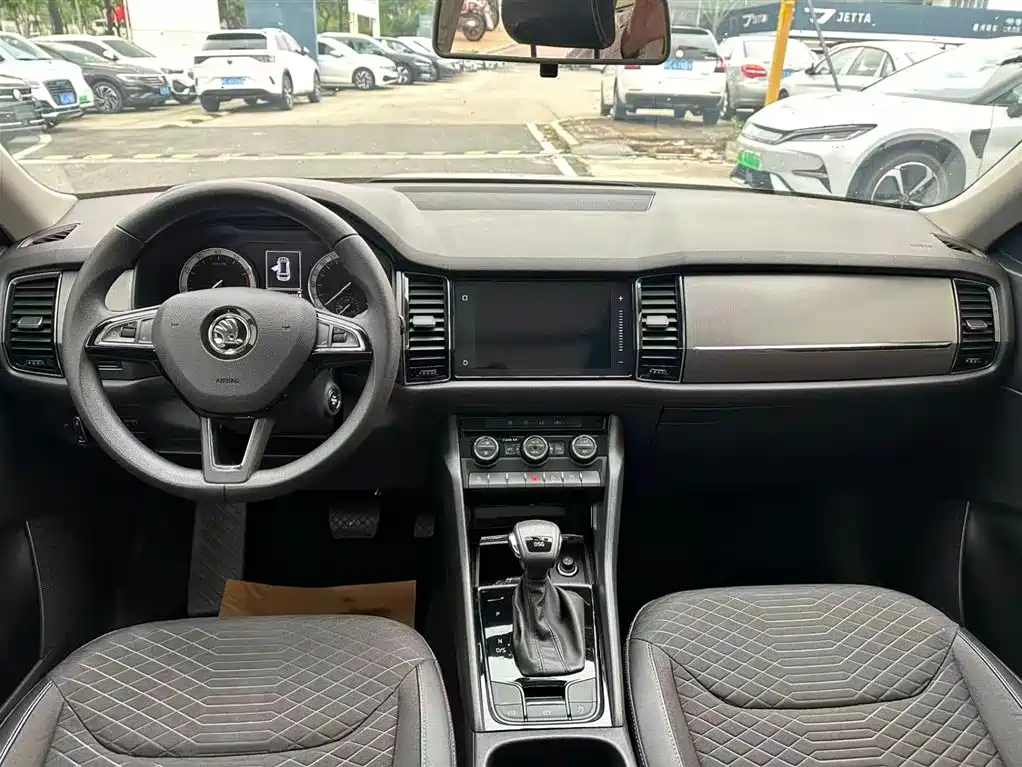 Škoda Kodiaq 2018 Facelift TSI330 5-seat 2WD Comfort Edition фото 14