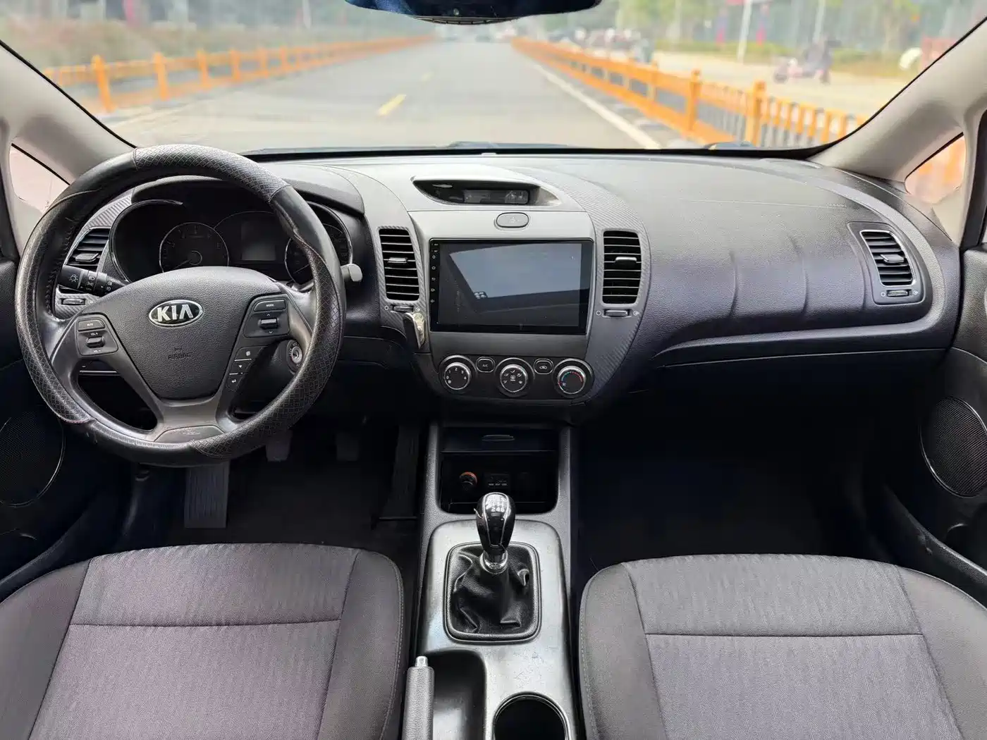Kia K3 2015 1.6L Manual GLS фото 3