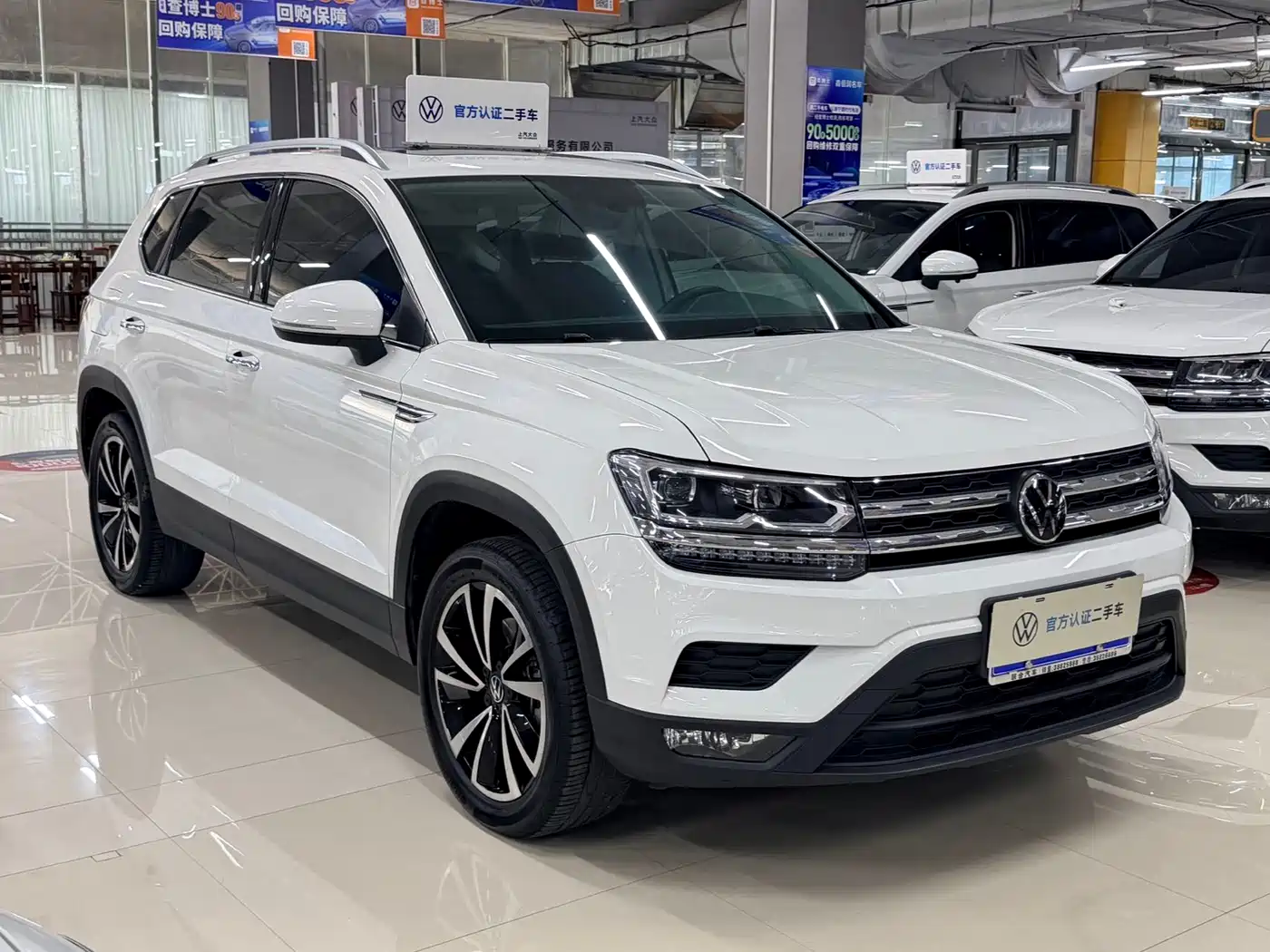 Volkswagen Tharu 2022 280TSI FWD Luxury Edition фото 3