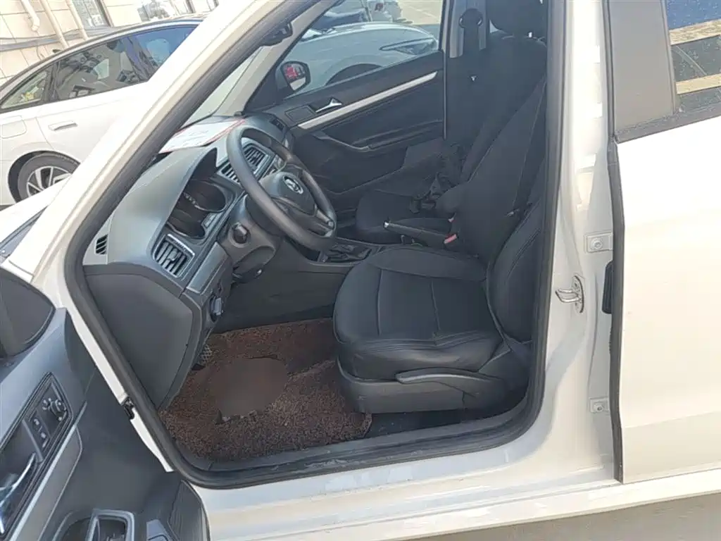Volkswagen Lavida 2015 1.6L Automatic Trend Edition фото 15