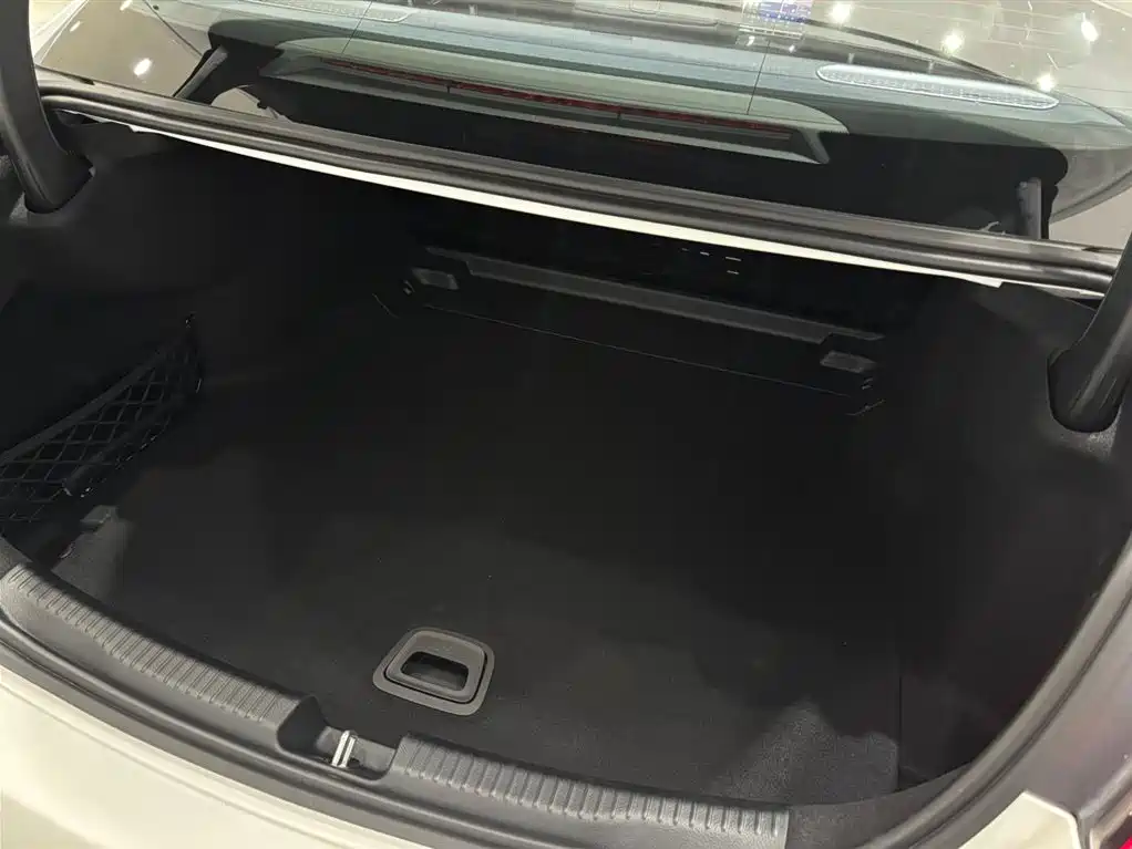 Mercedes-Benz C-Class 2025 C 260 L Night Sport Edition фото 4