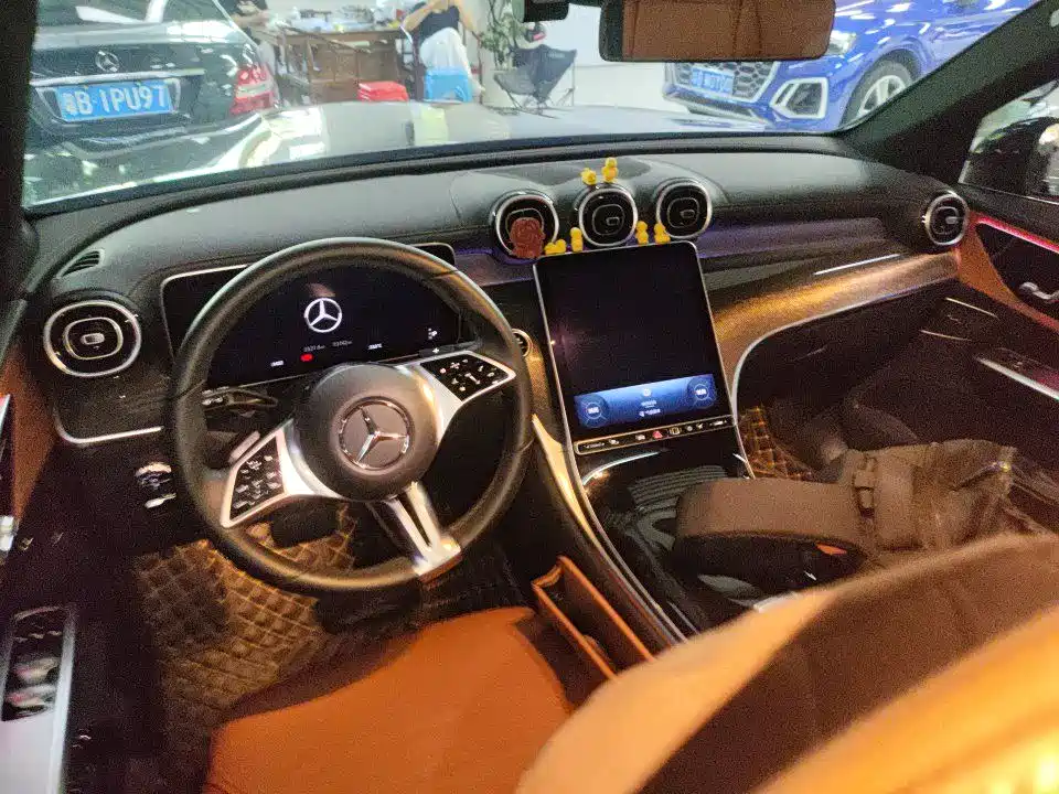 Mercedes-Benz GLC 2023 GLC 260 L 4MATIC Dynamic 7-Seater фото 5