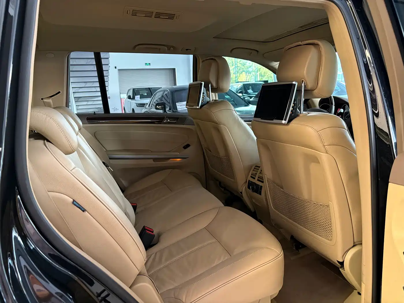 Mercedes-Benz GL-Class 2011 GL 450 4MATIC Premium фото 24
