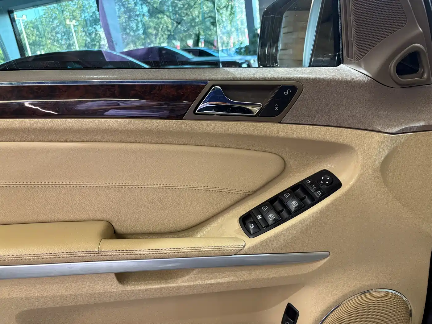 Mercedes-Benz GL-Class 2011 GL 450 4MATIC Premium фото 9