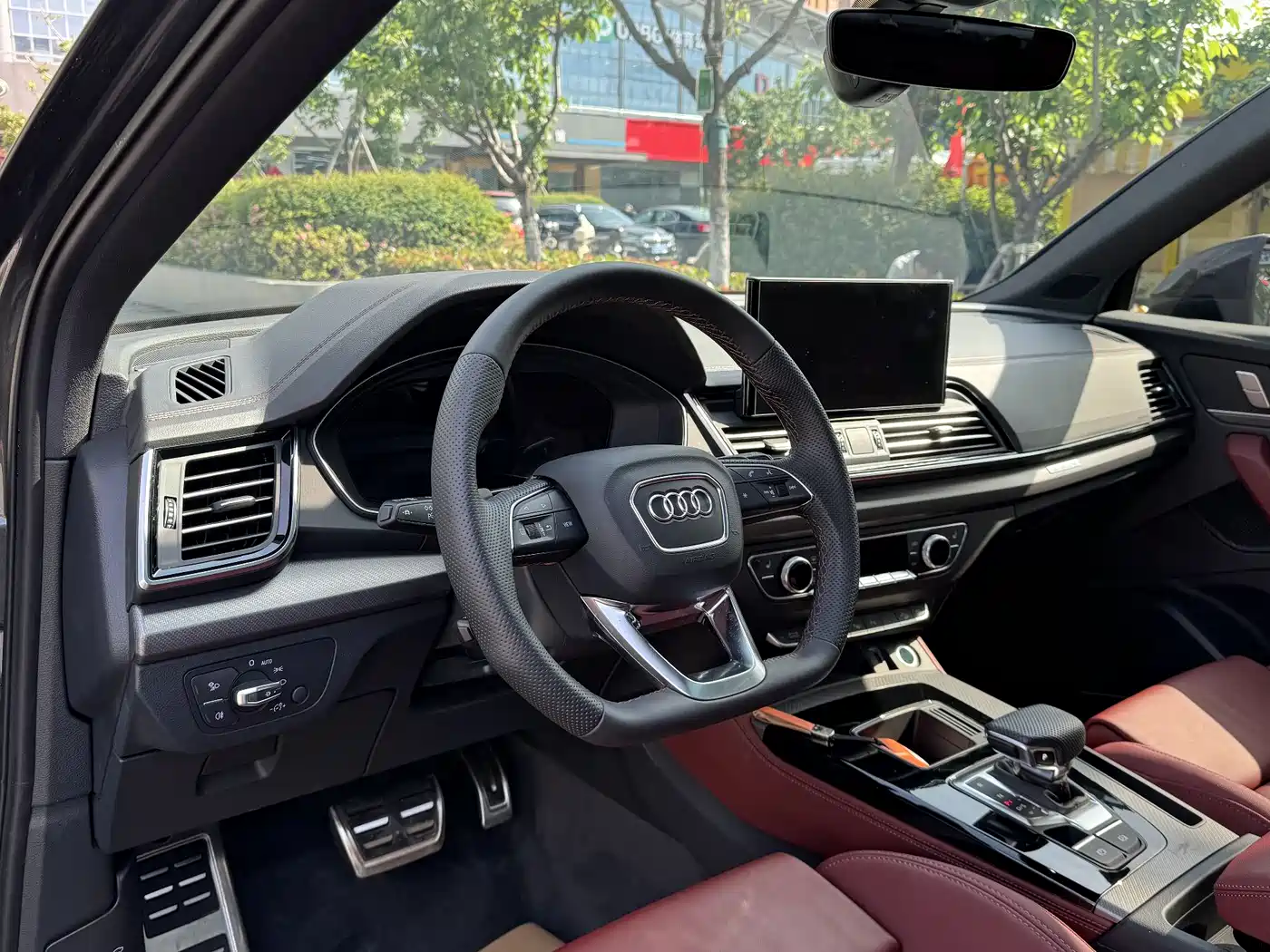 Audi Q5L 2024 Model 45 TFSI Luxury Dynamic фото 7