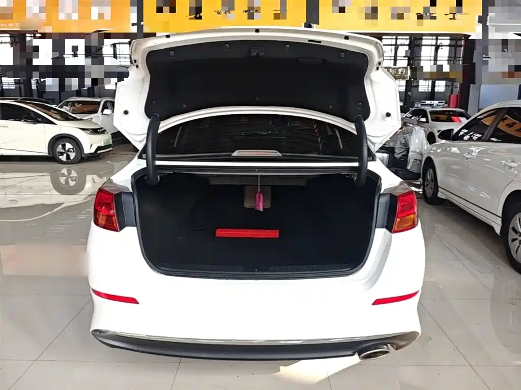 Kia K5 2015 2.0L Automatic GL фото 19