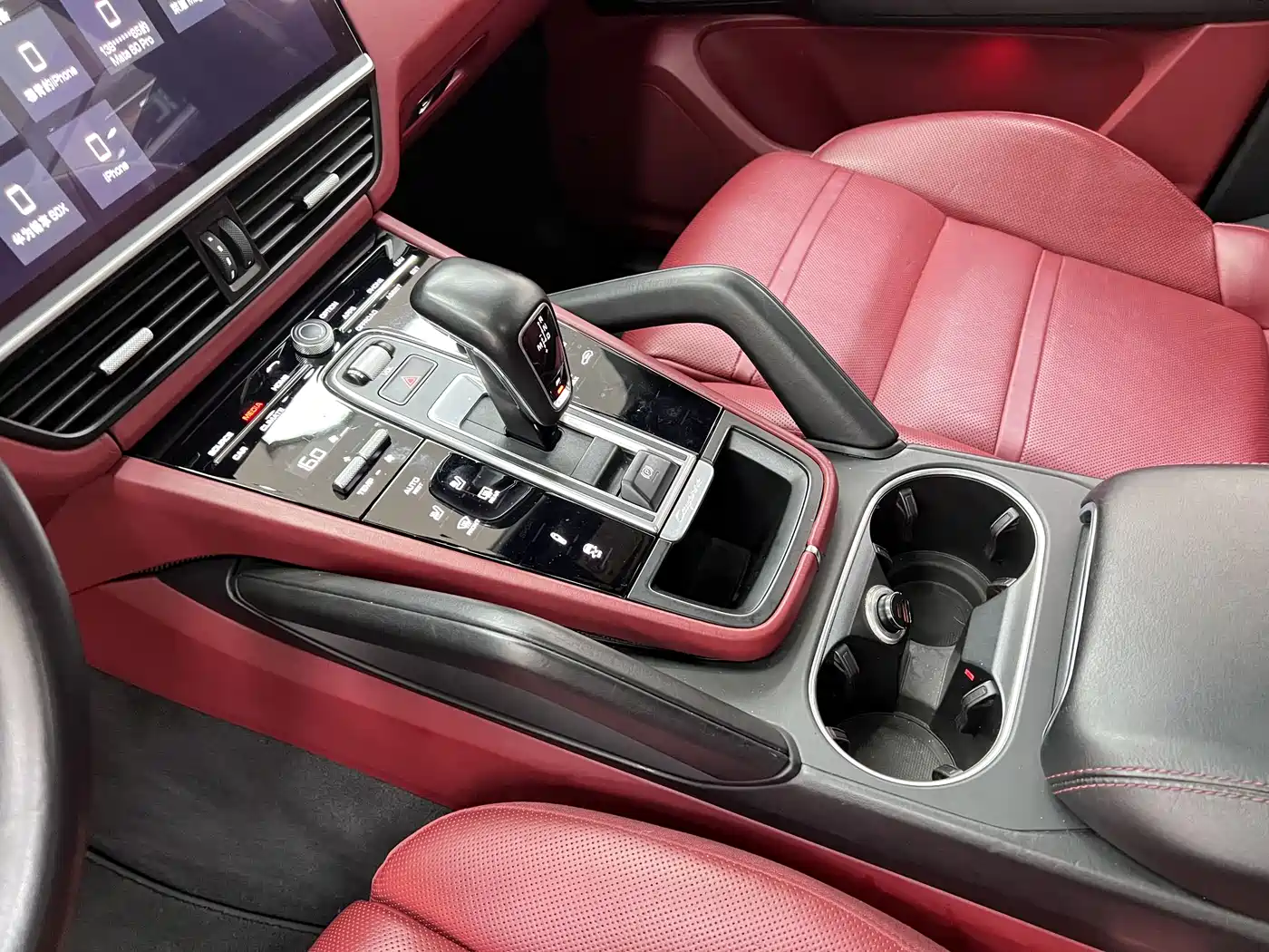 Porsche Cayenne 2019 Cayenne Coupé 3.0T фото 19
