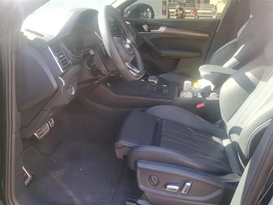 Audi Q5L 2025 45 TFSI Luxury Dynamic фото 8