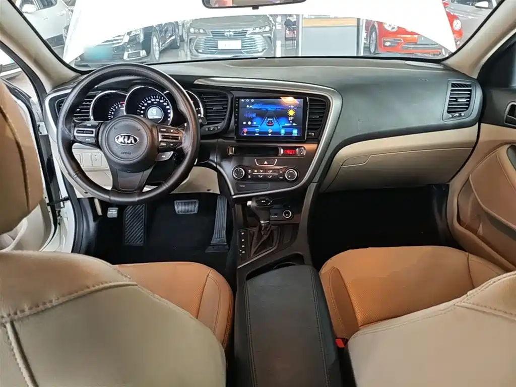 Kia K5 2015 2.0L Automatic GL фото 10