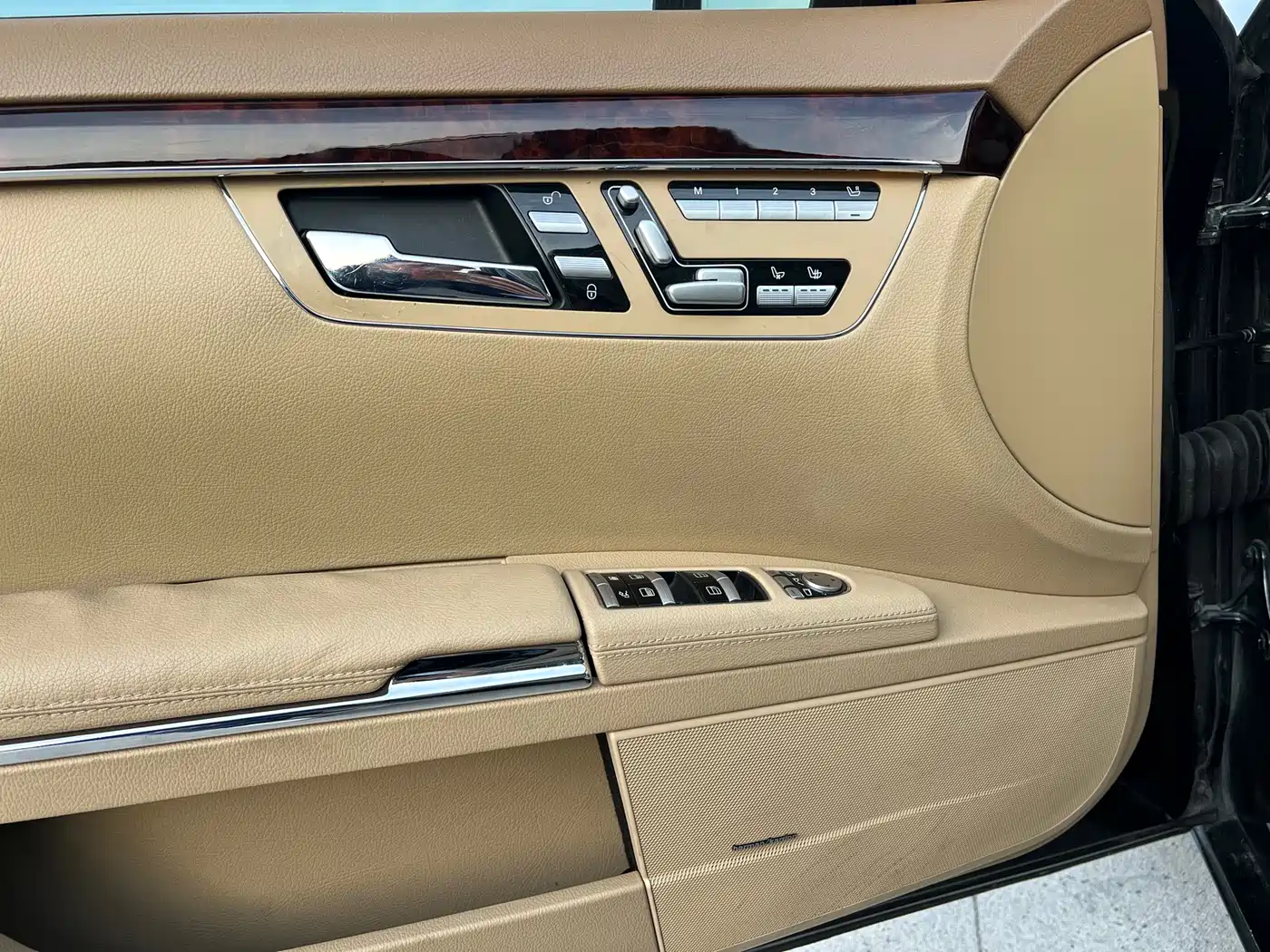 Mercedes-Benz S-Class 2012 S 400 L HYBRID Grand Edition фото 14