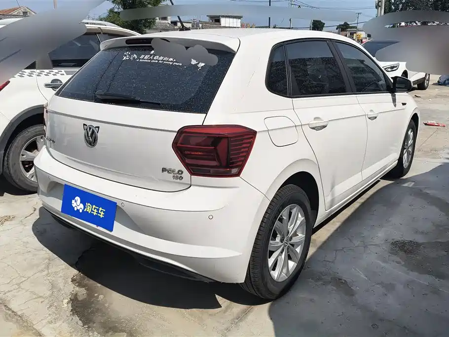Volkswagen Polo 2019 Plus 1.5L Automatic Colorful Tech Edition фото 3