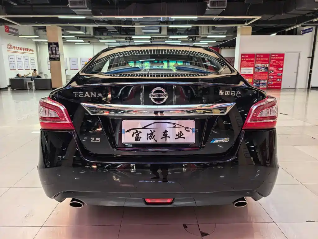 Фото 4 - Nissan Teana