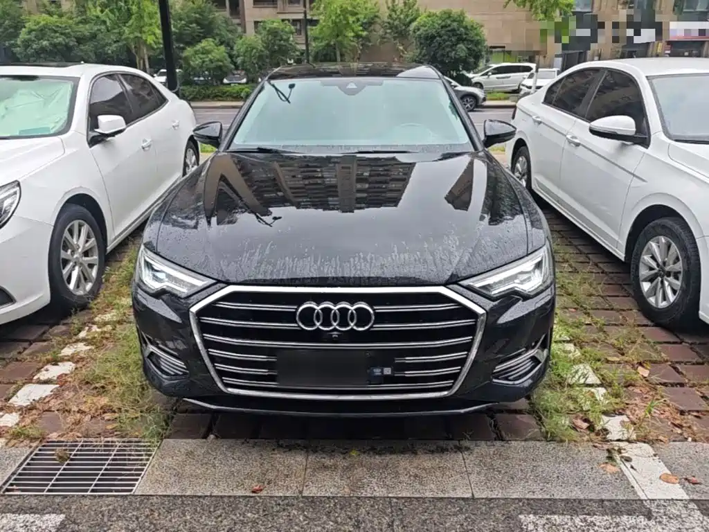Фото 3 - Audi A6L
