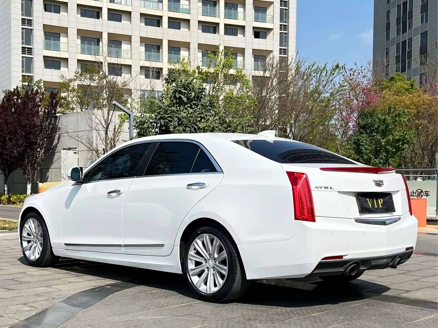 Cadillac ATS-L 2016 28T Fashion Model фото 6