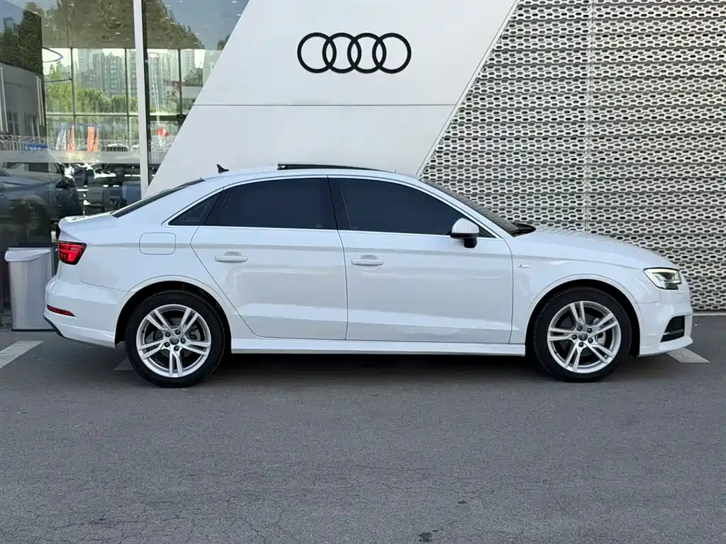 Audi A3 2019 Limousine 35 TFSI Fashion China VI фото 14