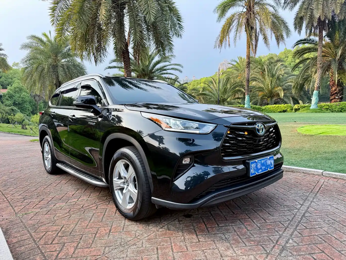 Toyota Highlander 2024 2.5L Smart Hybrid 4WD Elite 7-seater фото 3