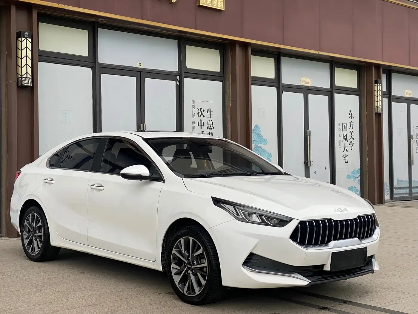 Kia K3 2021 Facelift 1.5L CVT Fashion Edition фото 3