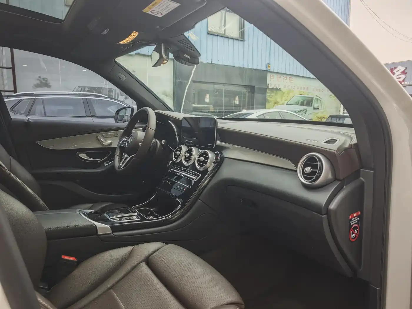 Mercedes-Benz GLC 2022 Facelift III GLC 260 L 4MATIC Dynamic фото 9