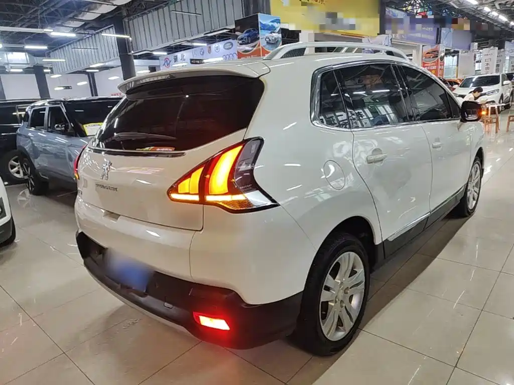 Peugeot 3008 2017 2016 2.0L Automatic Classic Edition