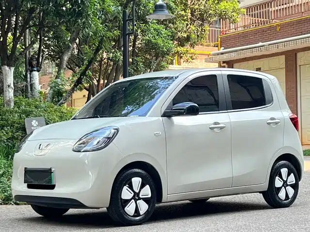 WULING AUTOMOBILE HONGGUANG MINIEV 2025